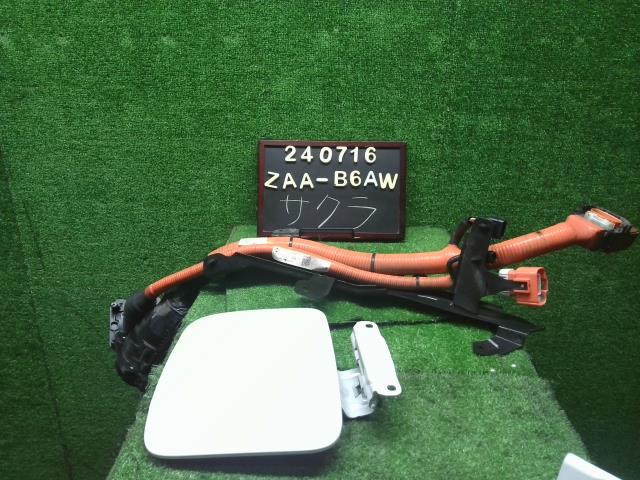 【中古】サクラ ZAA-B6AW フューエルリッド 給油口パネル  自社品番240716 W13