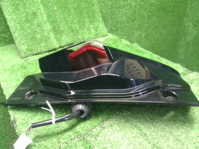 【中古】サクラ ZAA-B6AW 左テールランプ ライト 26555-7PA0A 自社品番240716 W13