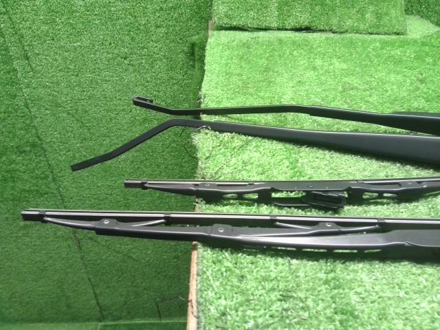 【中古】サクラ ZAA-B6AW フロントワイパーアーム 左右  自社品番240716 W13