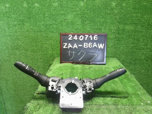 【中古】サクラ ZAA-B6AW ディマー コンビネーションスイッチ 25560-7NA1C 自社品番240716 W13