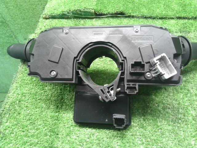 【中古】サクラ ZAA-B6AW ディマー コンビネーションスイッチ 25560-7NA1C 自社品番240716 W13