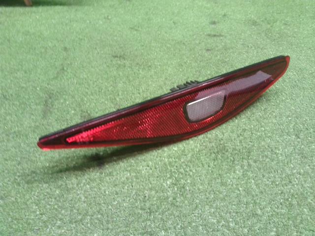 【中古】サクラ ZAA-B6AW バックランプ リアバンパー用 左右  自社品番240716 W13