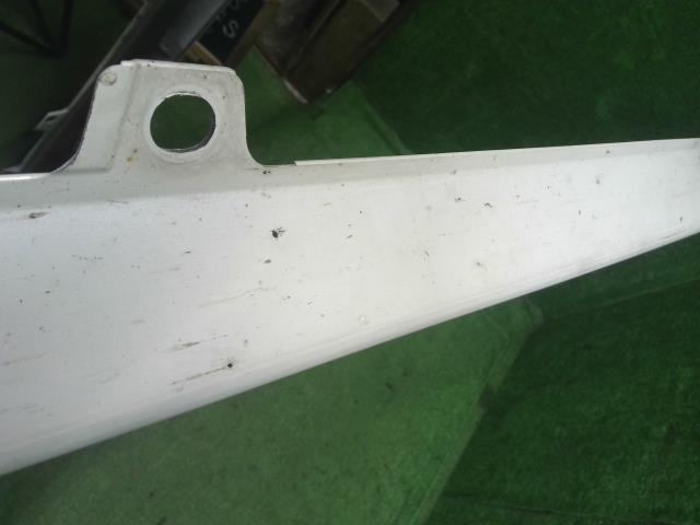 【中古】スペーシア DAA-MK42S 右サイドステップ スポイラー 77230-81M00 自社品番240718 ZVR