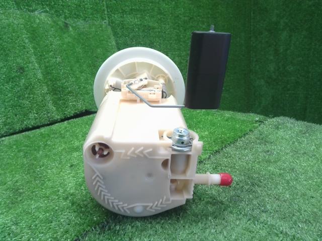 【中古】スイフト DAA-ZD53S フューエルポンプ 15100-52RA0 自社品番240720 ZVR