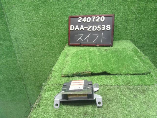 【中古】スイフト DAA-ZD53S エアバックコンピューター 38910-52RE0 自社品番240720 ZVR