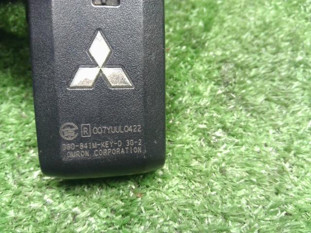 【中古】アウトランダー DLA-GG2W キーレスリモコン スマートキー 8637A815 自社品番240725 U21