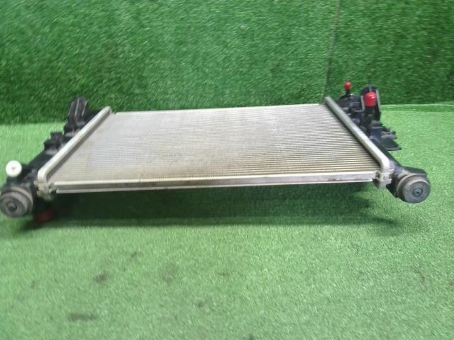 【中古】ピクシス 3BD-S510U ラジエーター 16400-B5070 自社品番240729 W19