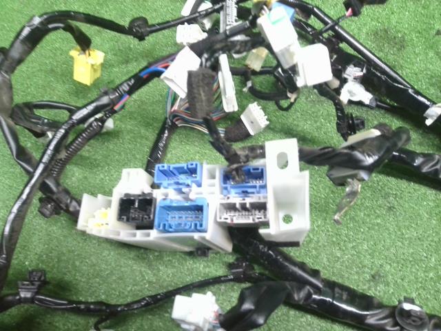 【中古】ピクシス 3BD-S510U 室内 インパネ ワイヤーハーネス 82141-B5Q71 自社品番240729 W19