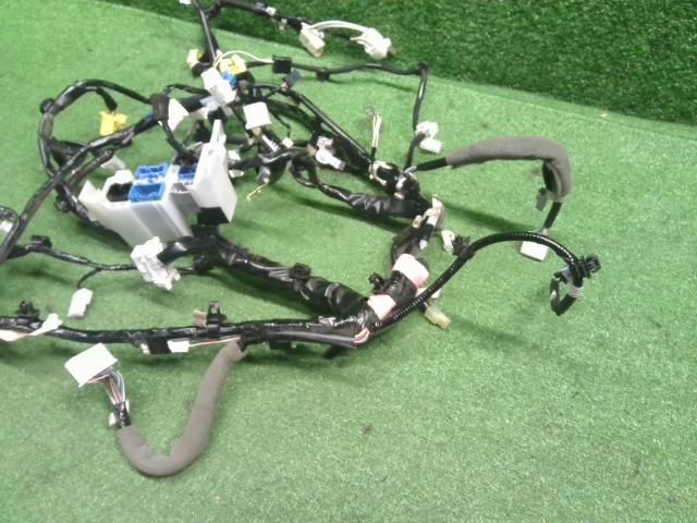 【中古】ピクシス 3BD-S510U 室内 インパネ ワイヤーハーネス 82141-B5Q71 自社品番240729 W19