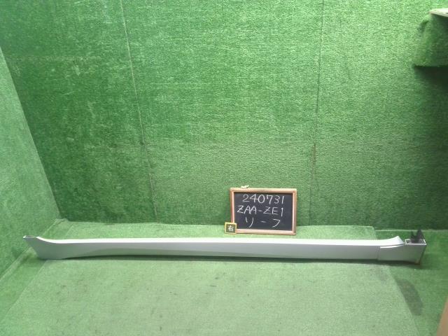 【中古】リーフ ZAA-ZE1 右サイドステップ スポイラー 76850-5SK0A 自社品番240731 K23