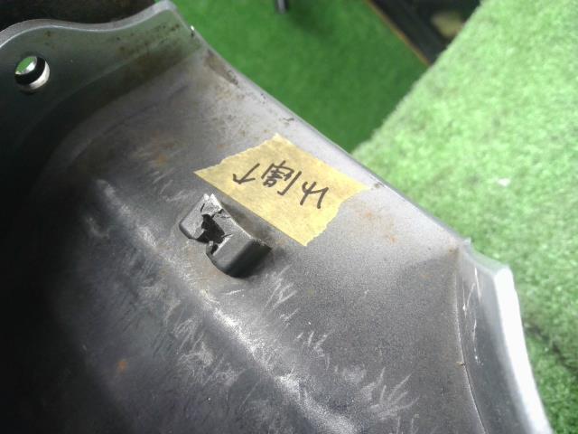 【中古】リーフ ZAA-ZE1 右サイドステップ スポイラー 76850-5SK0A 自社品番240731 K23