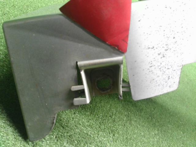 【中古】リーフ ZAA-ZE1 右サイドステップ スポイラー 76850-5SK0A 自社品番240731 K23