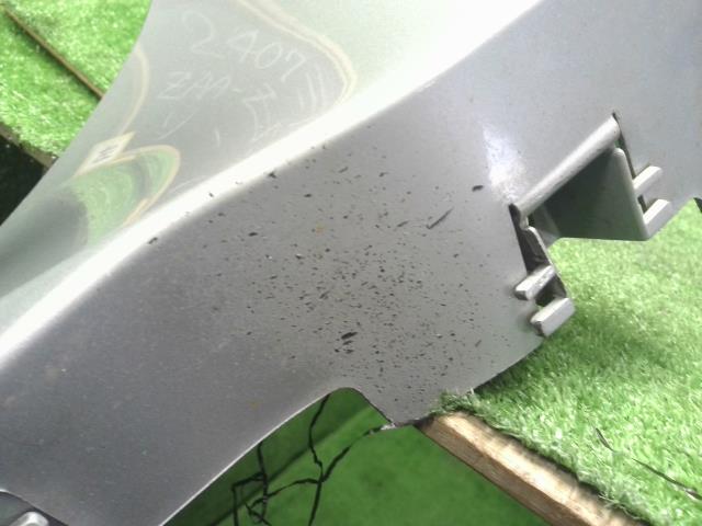 【中古】リーフ ZAA-ZE1 左サイドステップ スポイラー 76851-5SK0A 自社品番240731 K23