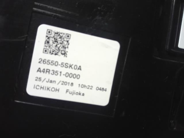 【中古】リーフ ZAA-ZE1 右テールランプ ライト 26550-5SK0B 自社品番240731 K23