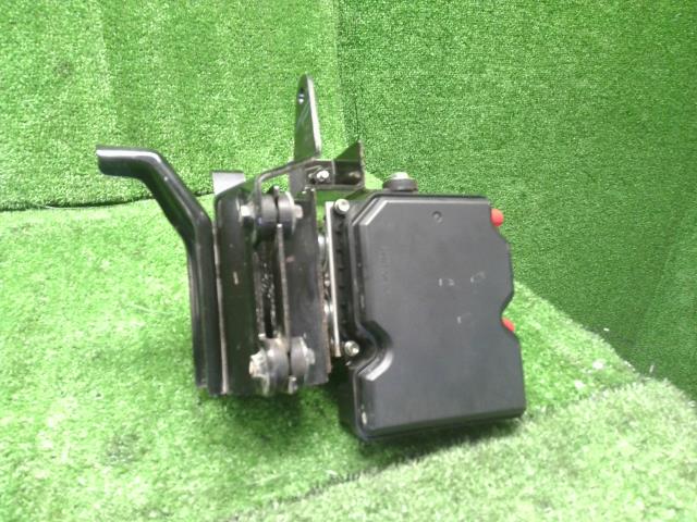 【中古】リーフ ZAA-ZE1 ABS ブレーキアクチュエーター 47660-5SK0B 自社品番240731 K23