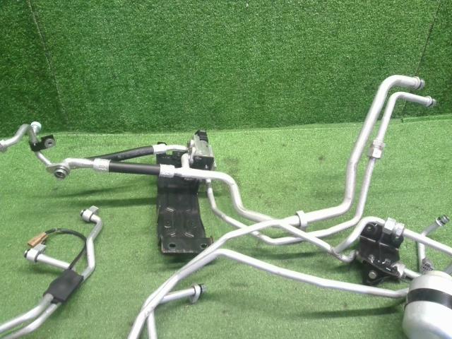 【中古】リーフ ZAA-ZE1 エアコン ACホース・パイプ 92490-5SK1B 自社品番240731 K23