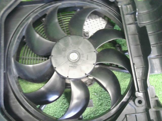 【中古】リーフ ZAA-ZE1 電動ファン 21481-3NK0B 自社品番240731 K23