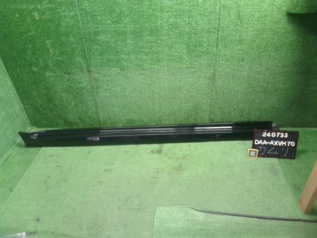 【中古】カムリ DAA-AXVH70 右サイドステップ スポイラー 75850-33130-C0 自社品番240733 218