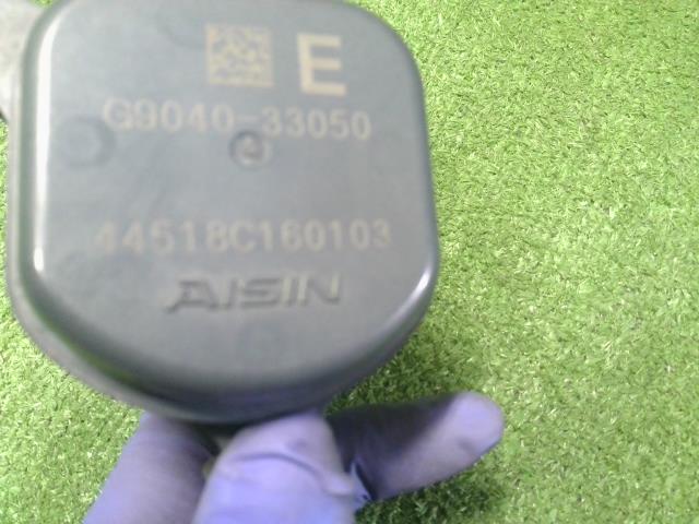 【中古】カムリ DAA-AXVH70 ウォーターポンプ インバーター用 G9040-33050 自社品番240733 218