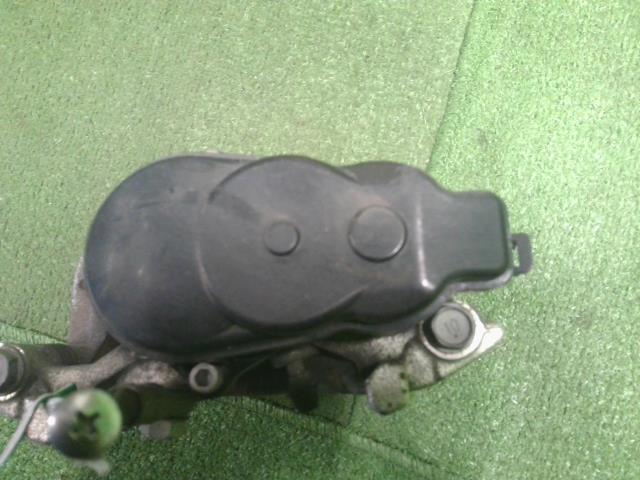 【中古】カムリ DAA-AXVH70 右リアキャリパー 47830-33270 自社品番240733 218