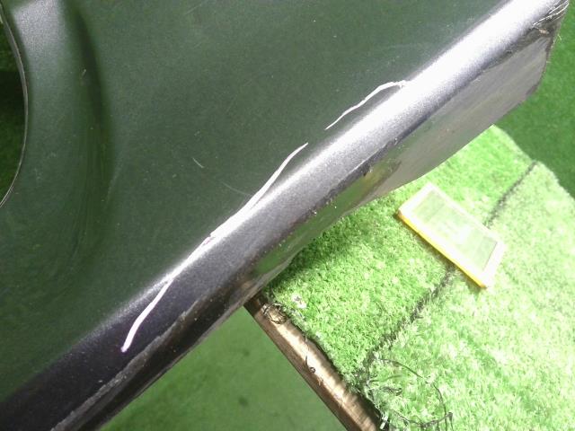 【中古】プリウス DLA-ZVW52 右サイドステップ スポイラー 75850-47030-B1 自社品番240734 1G3