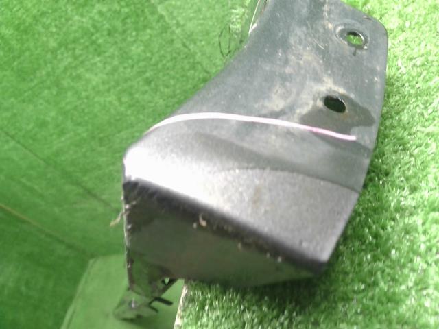 【中古】プリウス DLA-ZVW52 右サイドステップ スポイラー 75850-47030-B1 自社品番240734 1G3