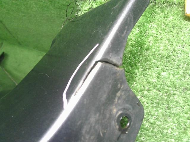 【中古】プリウス DLA-ZVW52 右サイドステップ スポイラー 75850-47030-B1 自社品番240734 1G3