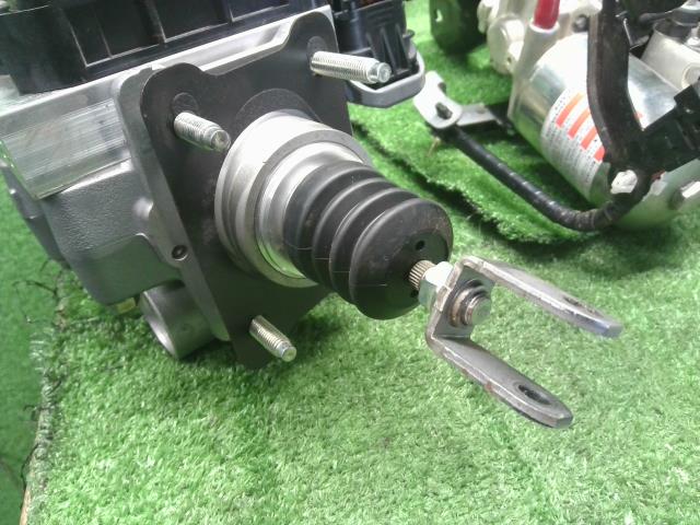 【中古】プリウス DLA-ZVW52 ＡＢＳアクチュエーター ブレーキマスター 44050-47060 自社品番240734 1G3