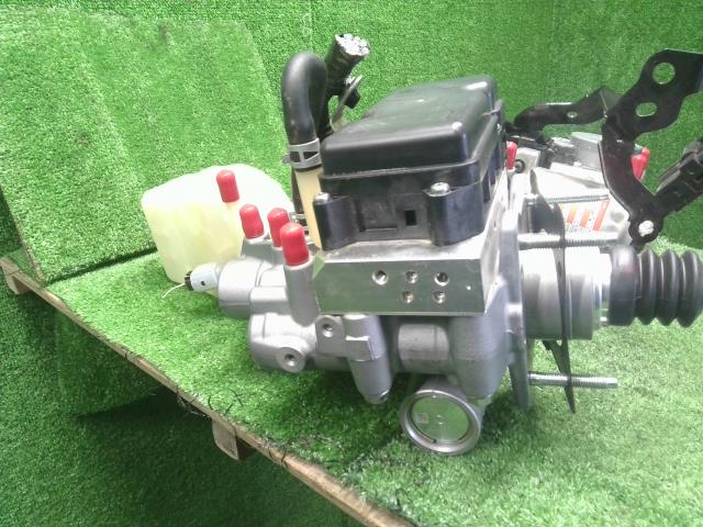 【中古】プリウス DLA-ZVW52 ＡＢＳアクチュエーター ブレーキマスター 44050-47060 自社品番240734 1G3