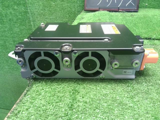 【中古】プリウス DLA-ZVW52 インバーター ボルテージサブ G9200-49105 自社品番240734 1G3