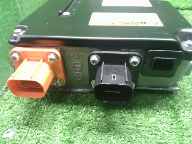 【中古】プリウス DLA-ZVW52 インバーター ボルテージサブ G9200-49105 自社品番240734 1G3