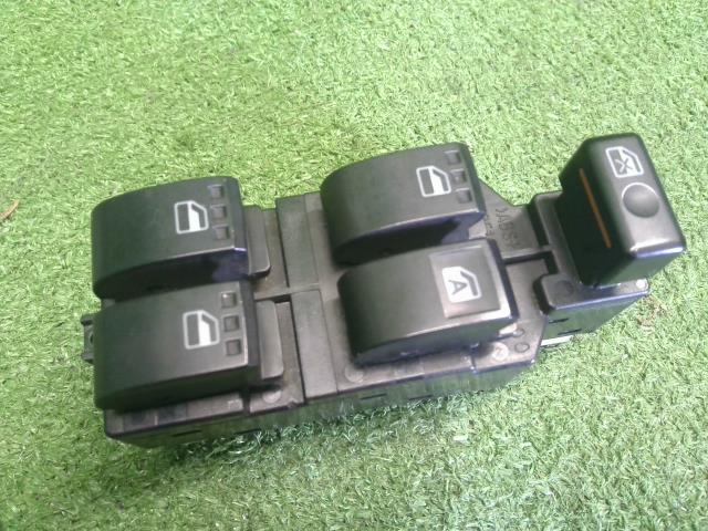 【中古】エッセ CBA-L245S パワーウインドウ PWスイッチ 84656-B2120-B0 自社品番240753 B63