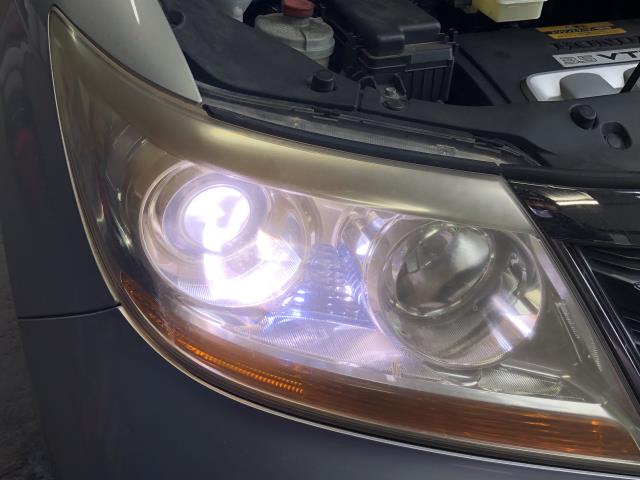 【中古】エリシオン DBA-RR5 左ヘッドランプ ランプ 33151-SYK-003 自社品番240757 NH700M