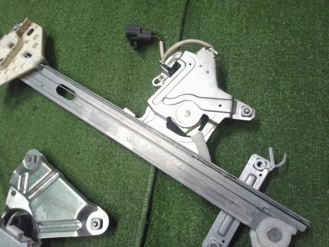 【中古】エリシオン DBA-RR5 左リアドアレギュレーターモーター 72750-SJK-J02 自社品番240757 NH700M