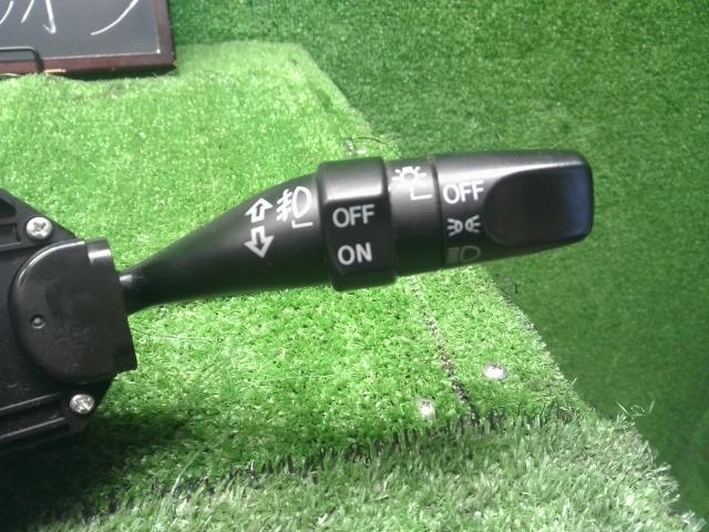 【中古】エリシオン DBA-RR5 ディマー コンビネーションスイッチ 35255-SFE-J01 自社品番240757 NH700M