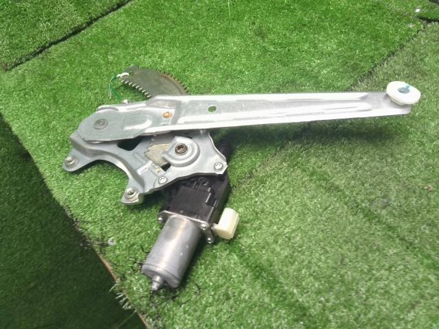【中古】キャロル DBA-HB36S 右リアドアレギュレーターモーター 1A05-58-580 自社品番240760 43X