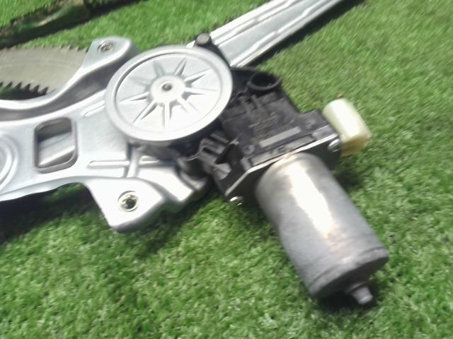 【中古】キャロル DBA-HB36S 左リアドアレギュレーターモーター 1A02-72-580 自社品番240760 43X