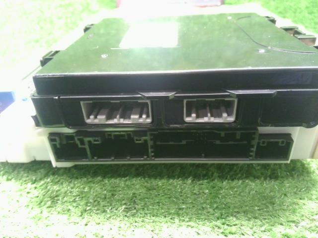 【中古】キャロル DBA-HB36S BCM コントロールユニット  自社品番240760 43X