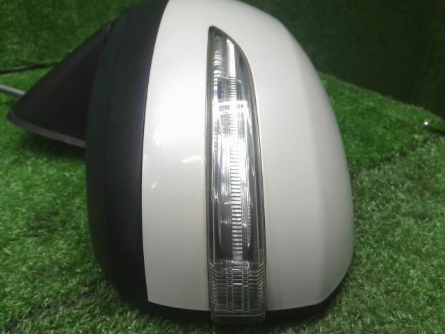 【中古】ムーヴ DBA-LA110S 左 ドアミラー サイドミラー 87940-B2F70 自社品番240761 W24
