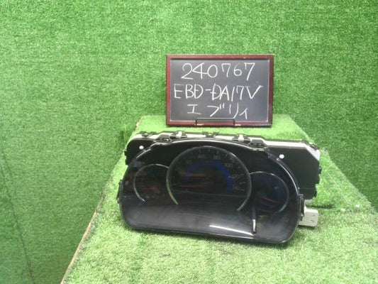 【中古】エブリィ EBD-DA17V スピードメーター 34100-64PB0 自社品番240767 26U
