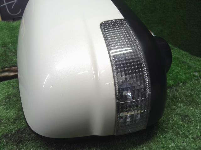【中古】セレナ DBA-FC26 右サイドミラー 96301-3GR9C 自社品番240769 QAB