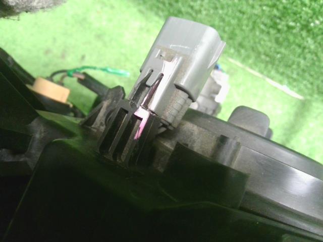 【中古】オッティ DBA-H92W 左右ヘッドランプ ライト 26060-6A02B,26010-6A02A 自社品番240772 A31