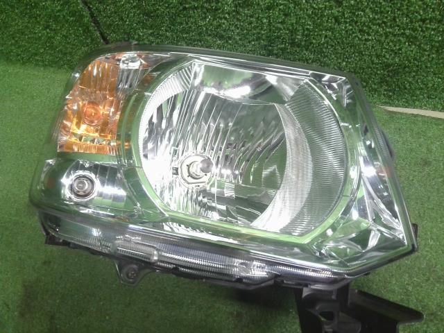【中古】オッティ DBA-H92W 左右ヘッドランプ ライト 26060-6A02B,26010-6A02A 自社品番240772 A31