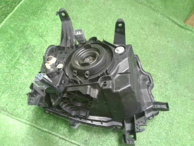 【中古】オッティ DBA-H92W 左右ヘッドランプ ライト 26060-6A02B,26010-6A02A 自社品番240772 A31