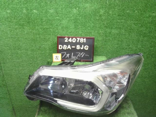 【中古】フォレスター DBA-SJG 左ヘッドランプ ライト 84002SG070 自社品番240781 61K