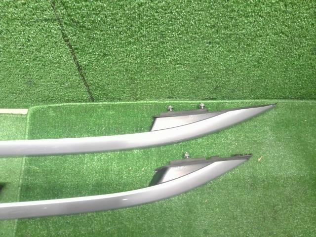 【中古】フォレスター DBA-SJG ルーフレール ルーフバー  自社品番240781 61K