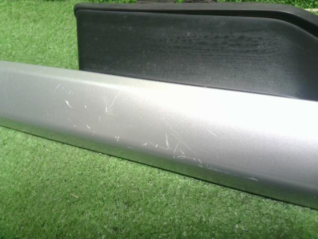 【中古】フォレスター DBA-SJG ルーフレール ルーフバー  自社品番240781 61K