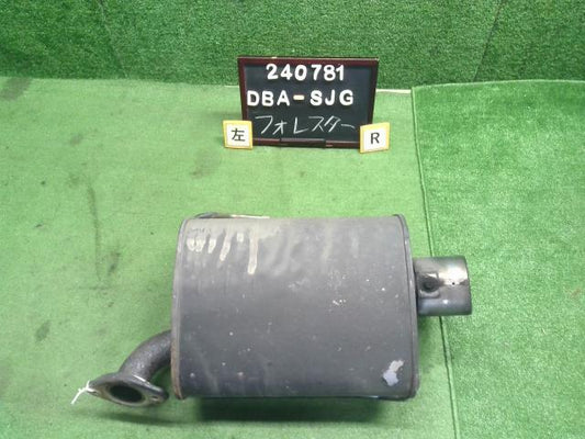 【中古】フォレスター DBA-SJG 左 リアマフラー 44300SG040 自社品番240781 61K