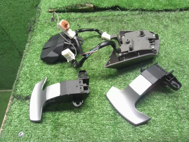 【中古】フォレスター DBA-SJG ステアリング ハンドルスイッチ 83154SG190 自社品番240781 61K