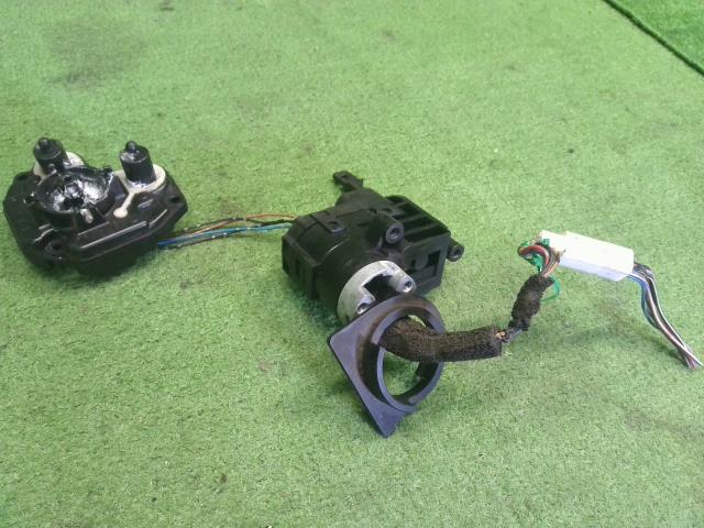 【中古】ルークス DBA-ML21S 右ドアミラー サイドミラー 格納モーター 96301-4A23J 自社品番240782 ZPS